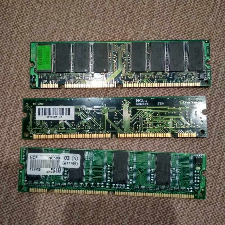 Модуль памяти DIMM SDRAM