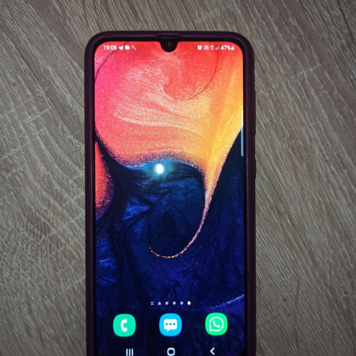 Телефон Samsung galaxy a50