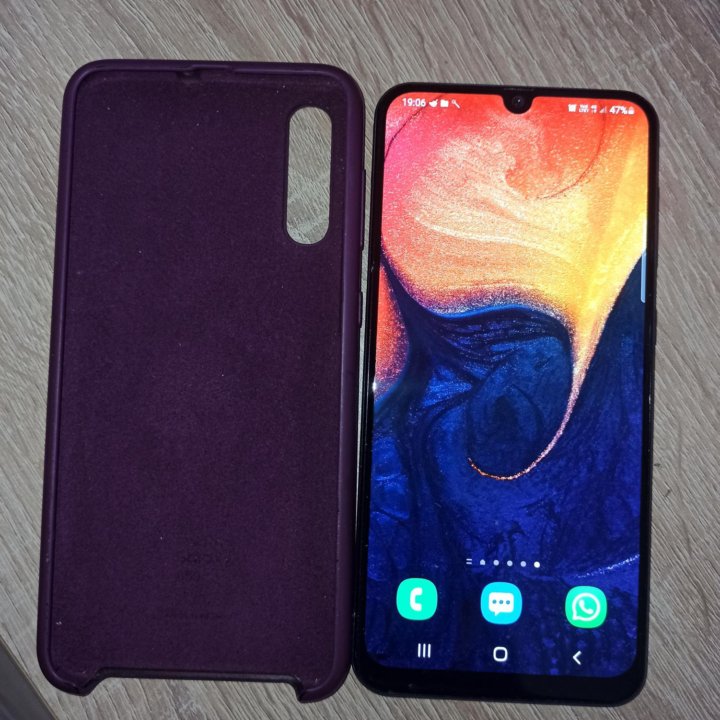 Телефон Samsung galaxy a50