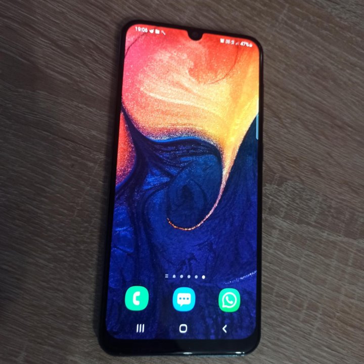 Телефон Samsung galaxy a50