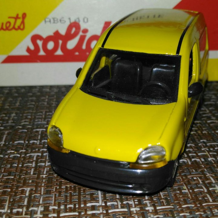 Модель 1/43 Renault Kangoo