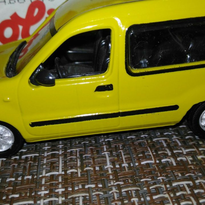 Модель 1/43 Renault Kangoo