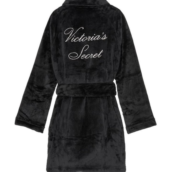 Плюшевый халат от Victoria’s Secret
