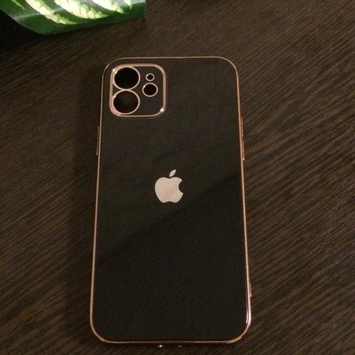 Бампер на iPhone 12