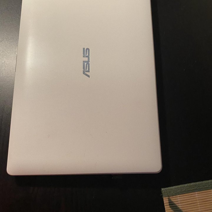 Asus