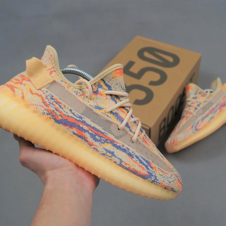 Кроссовки Adidas Yeezy Boost 350 v2