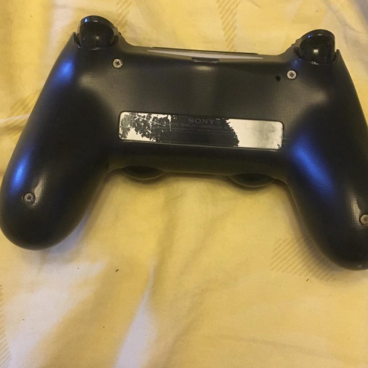 Геймпад PS4