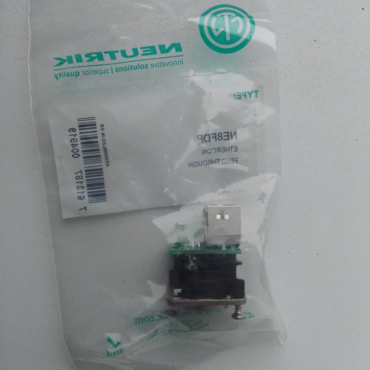 NE8FDP Neutrik Разъем RJ45 для компьютера