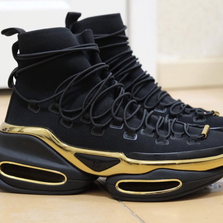 Кроссовки barmain