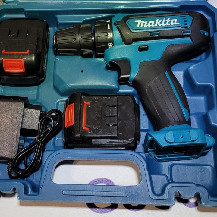 Шуруповерт Makita 18V