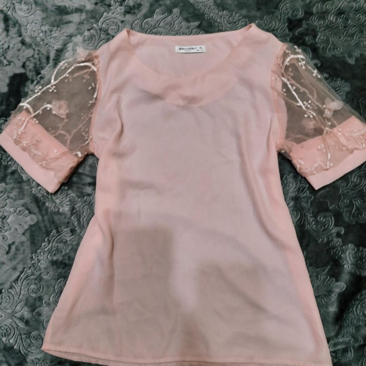 Блузка Розовая новая