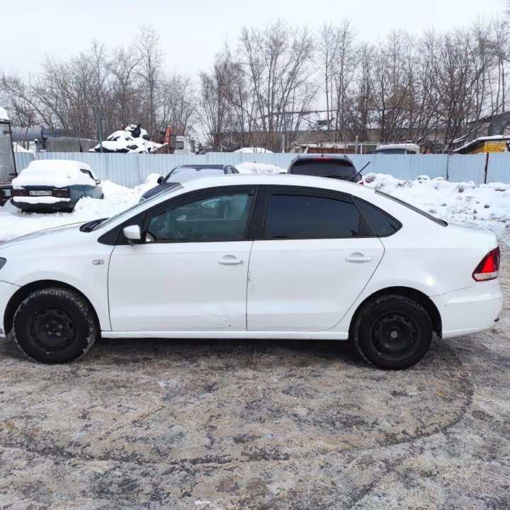 Volkswagen Polo, 2015