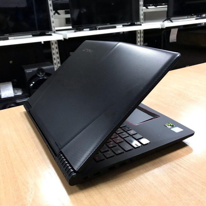 Lenovo legion/ i5 7300HQ/12GB/GTX1050/SSD HDD/15