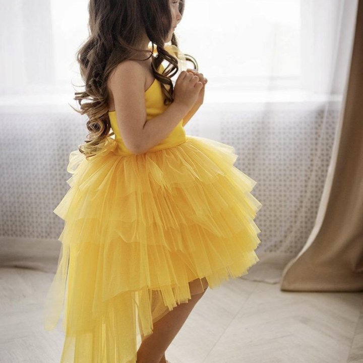 Роскошное детское платье