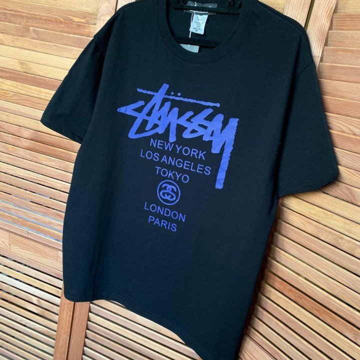 Классные оверсайзные футболки Stussy