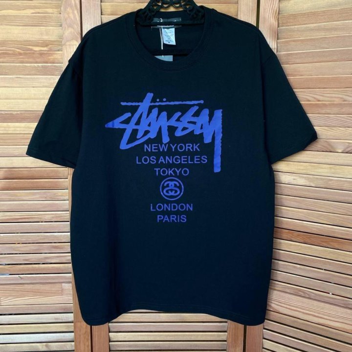 Классные оверсайзные футболки Stussy