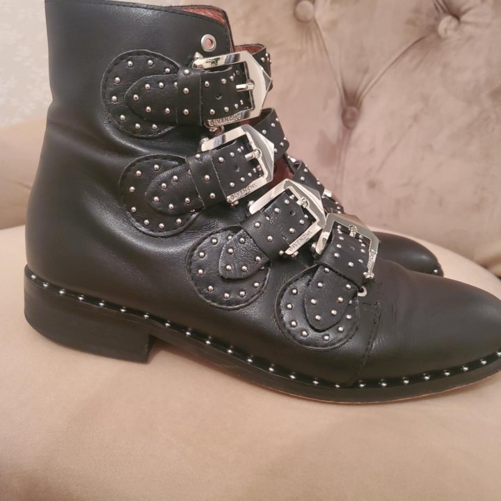 Ботинки 38 размер