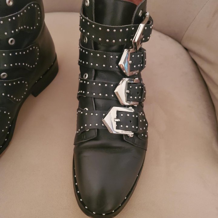 Ботинки 38 размер