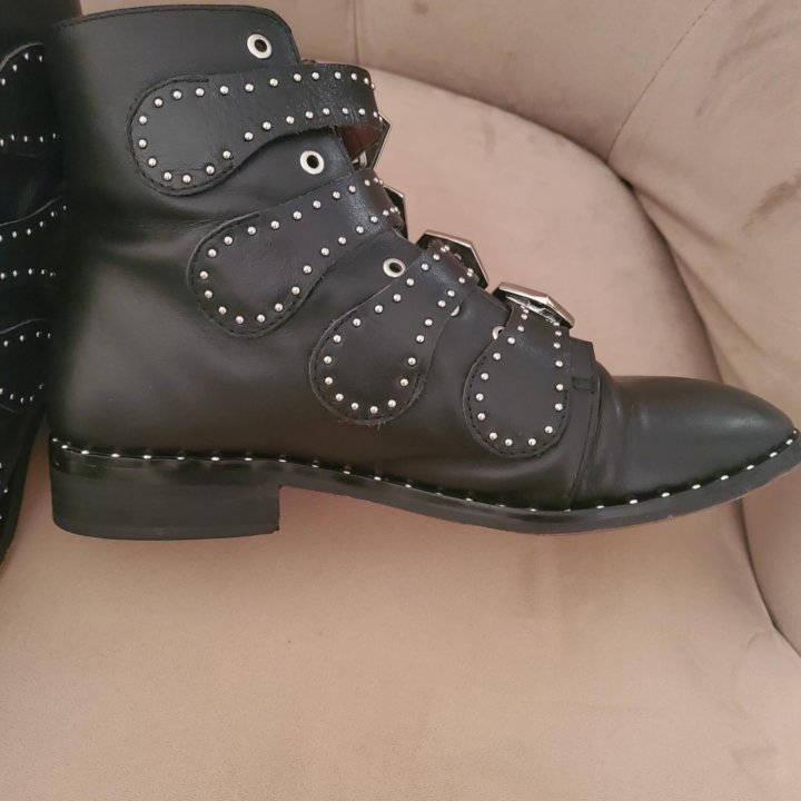 Ботинки 38 размер