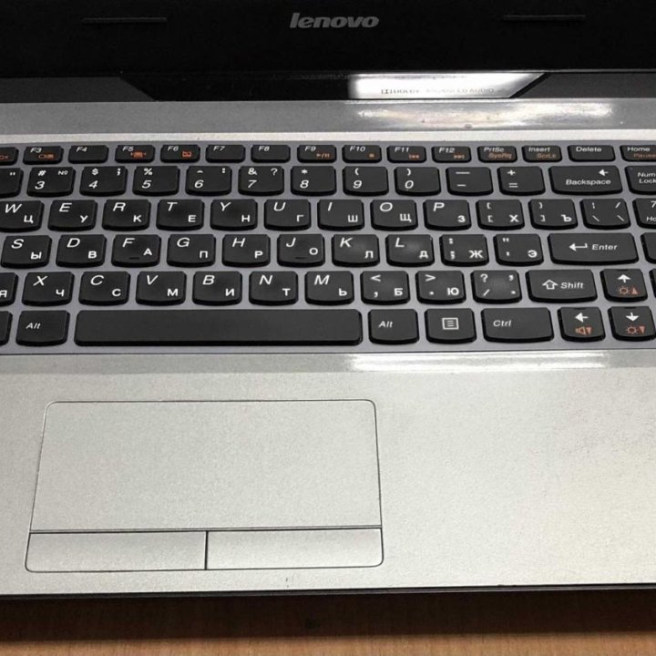 Lenovo/i5-4200M/4GB/GT740M/SSD128GB/15.6