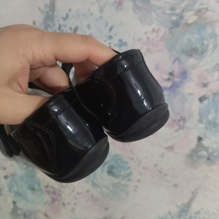 Туфли для девочки Next