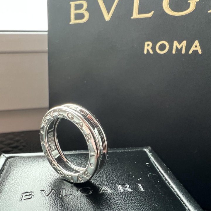 Оригинал Bvlgari(15) Кольцо b.Zero1,Комплект