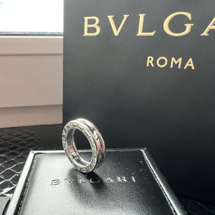 Оригинал Bvlgari(15) Кольцо b.Zero1,Комплект