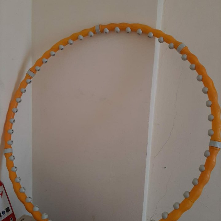 Обруч гимнастический