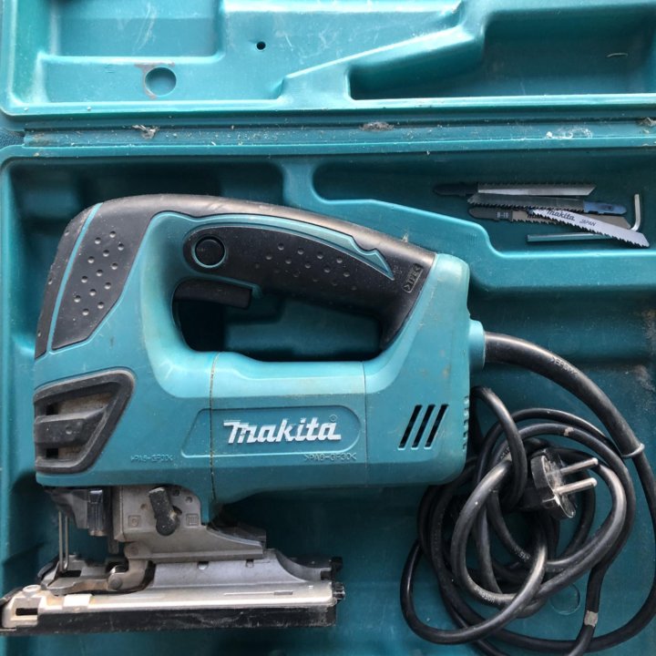 Электролобзик Makita 4350CT