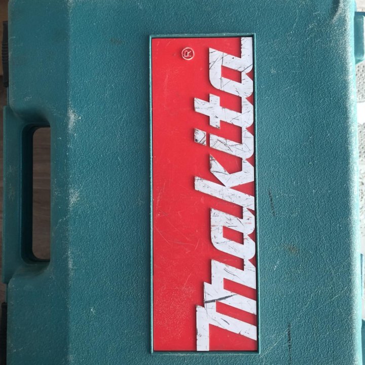 Электролобзик Makita 4350CT