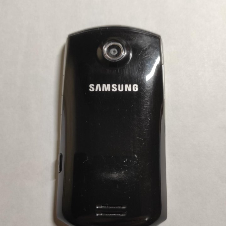 Телефон Samsung Monte GT-S5620