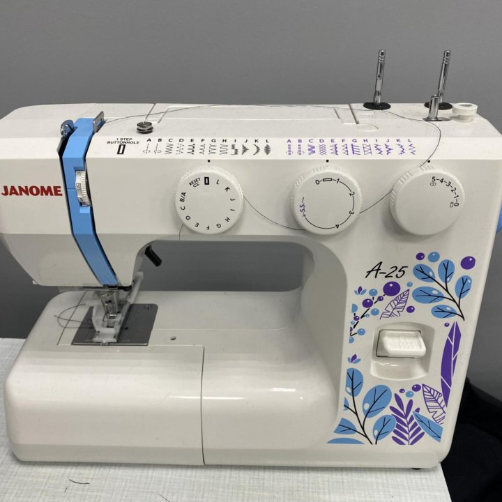 Швейная машинка Janome A25