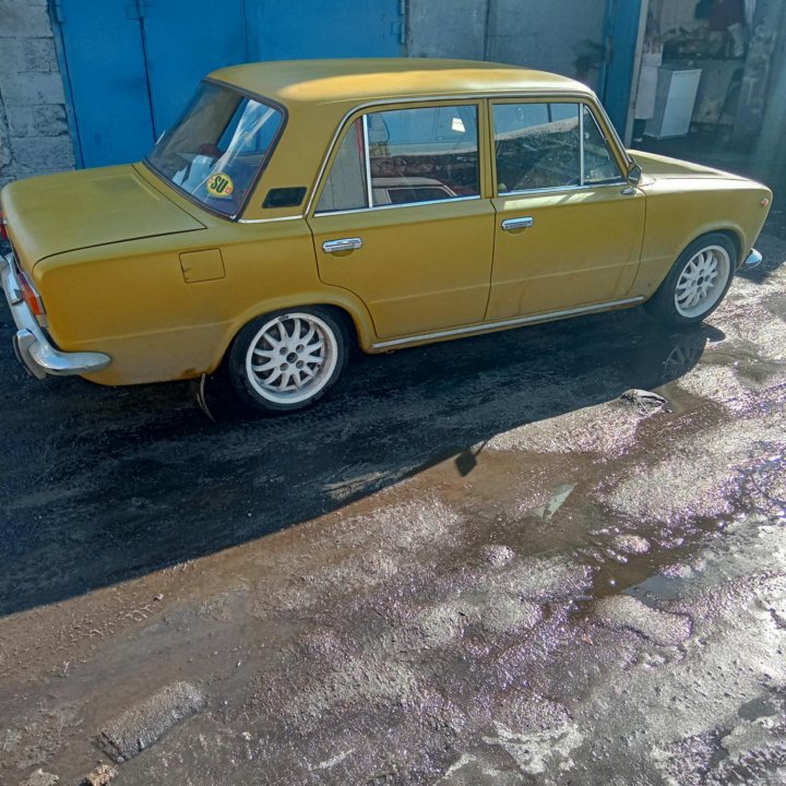 ВАЗ (Lada) 2101, 1977