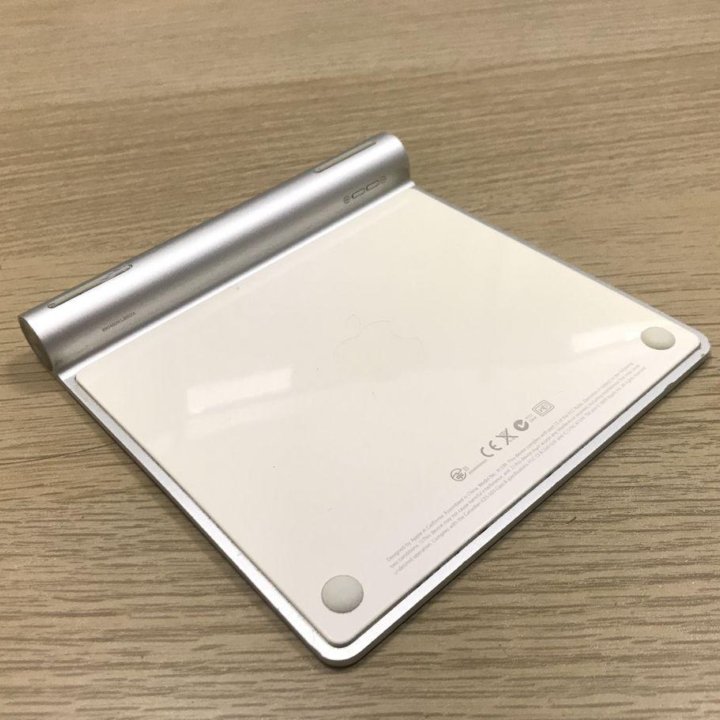 Трекпад Apple Magic Trackpad Bluetooth (A1339)