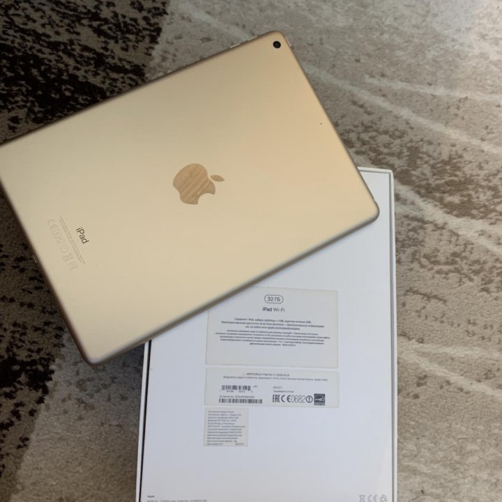 iPad wi fi 32 гб