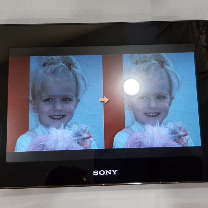 Очень хорошая фоторамка sony DPF-V900