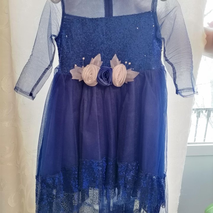Праздничное платье на 6-7лет
