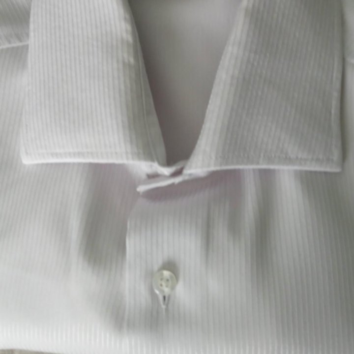 Рубашка белая