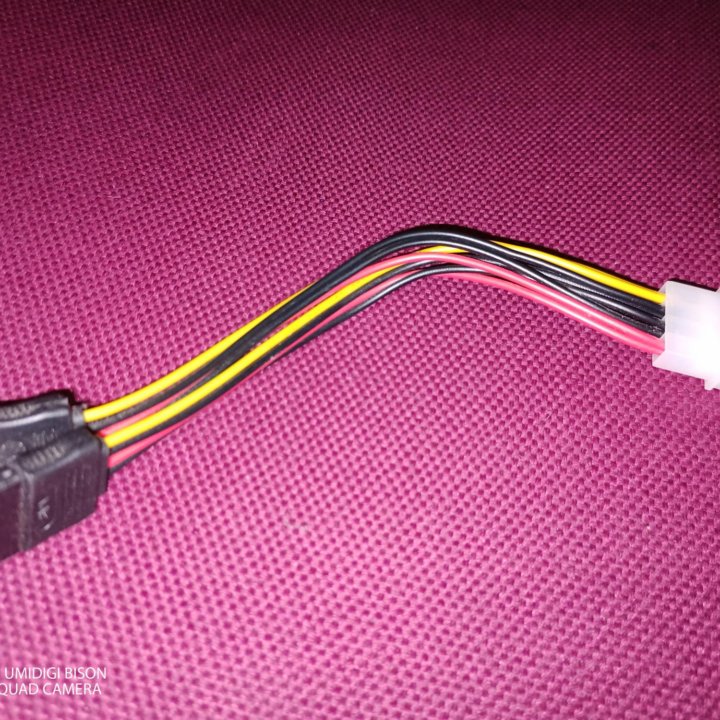 SATA Molex кабели