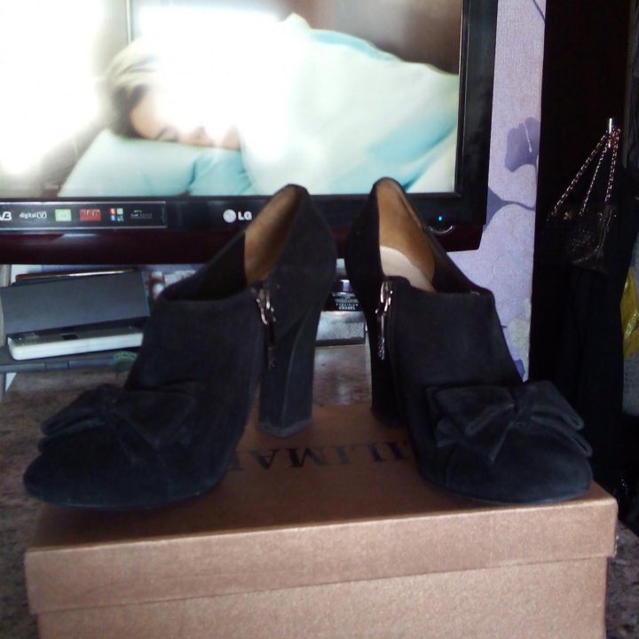 Ботильоны, Calipso