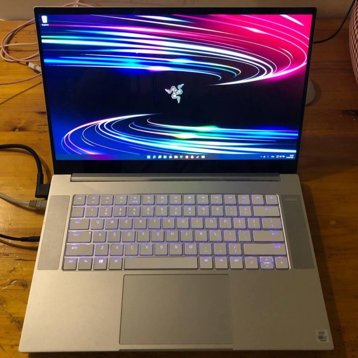 Razer Blade 15 Base 2020 4k rtx 2070