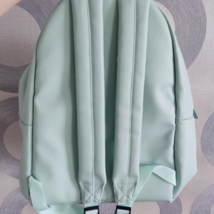 Новый рюкзак мятного цвета