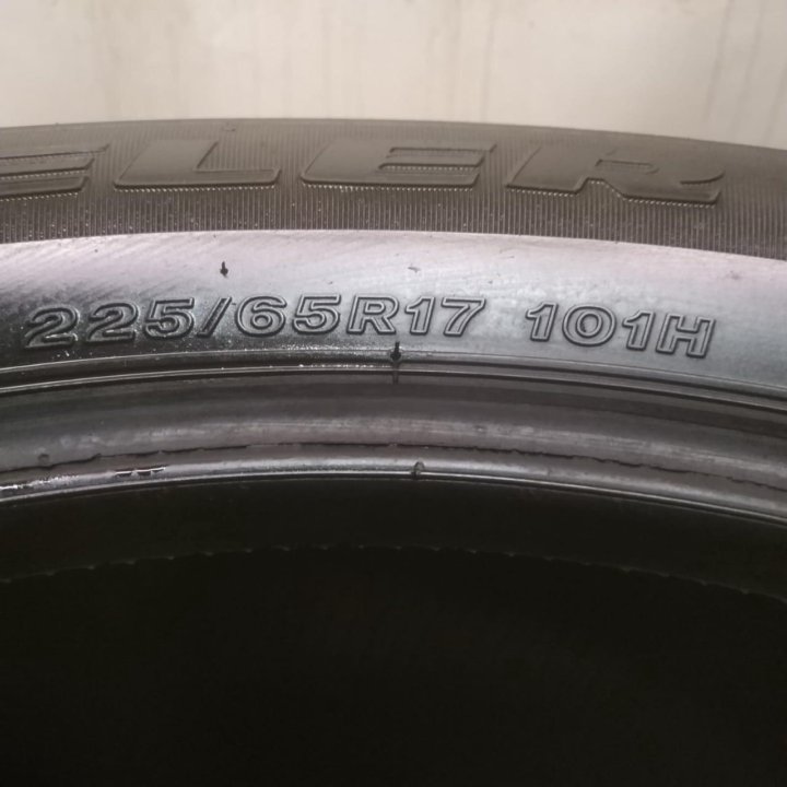 225/65 R17 Bridgestone Dueler H/T 687 2шт