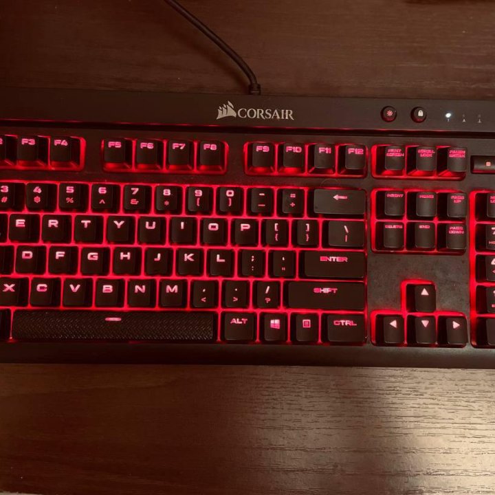 Клавиатура Corsair Gaming K68 +Мышка