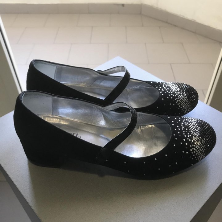 Женская обувь