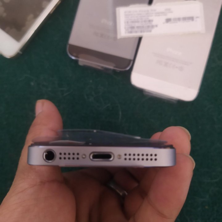 Айфон 5s space Grey