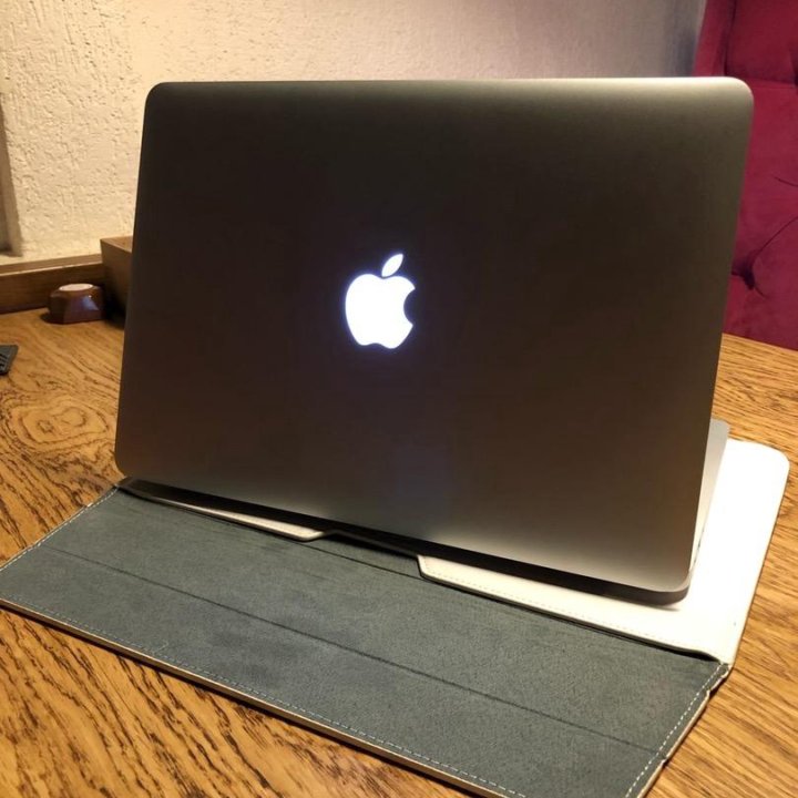 MacBook Air 13 2017 (Идеал)