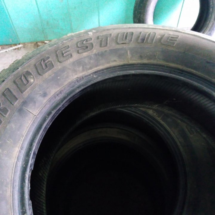 265 /65 R17