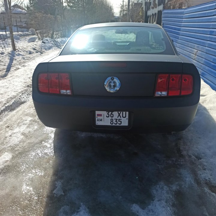 Ford Mustang, 2009