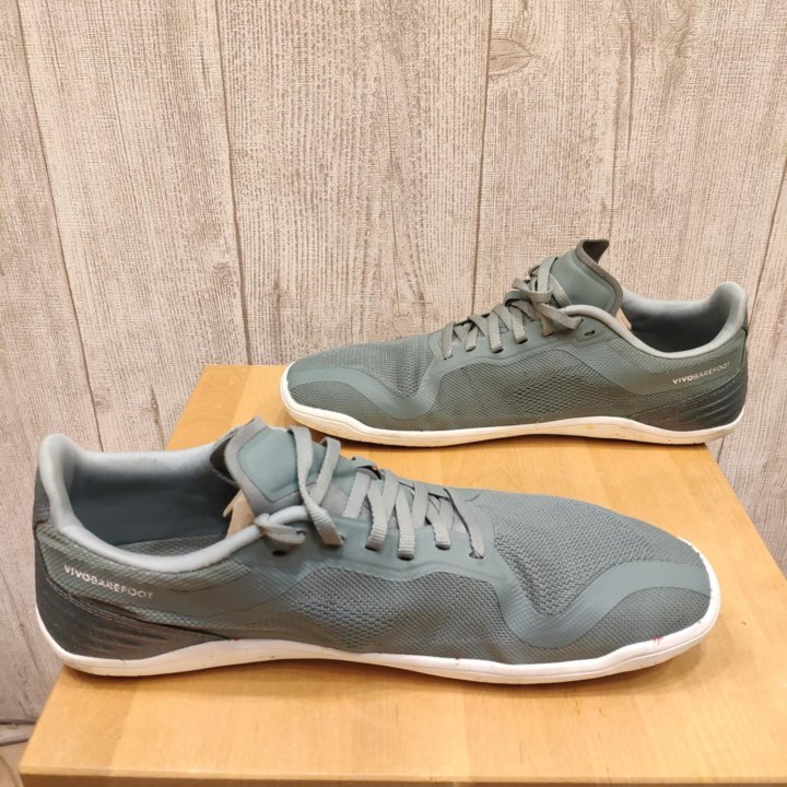 Vivobarefoot Geo Racer 2